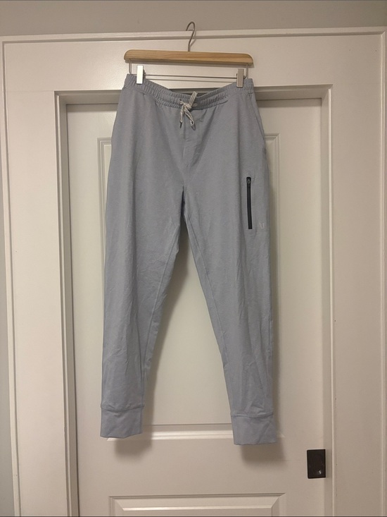 Vuori Other - Vuori Light Gray Men's Jogger Sweatpants with Zipper Pocket
